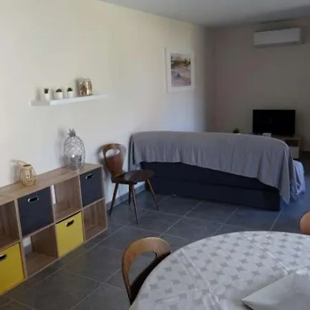 Avec Terrasse - 2 Pour 4 Personnes - Api-1-52-740 Campingplatz