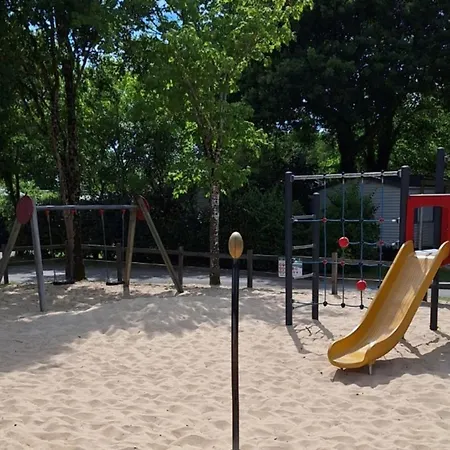 Campingplatz Avec Terrasse - 2 Pour 4 Personnes - Api-1-52-740 Saint-Julien-en-Born