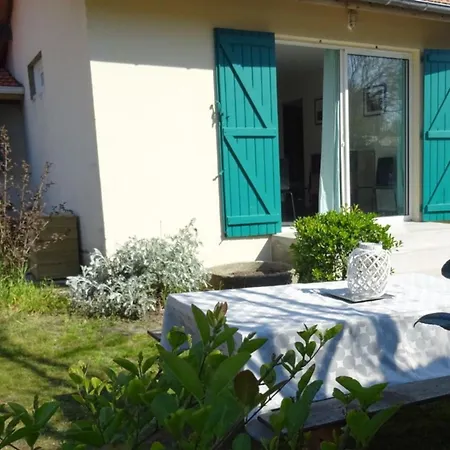 Avec Terrasse - 2 Pour 4 Personnes - Api-1-52-740